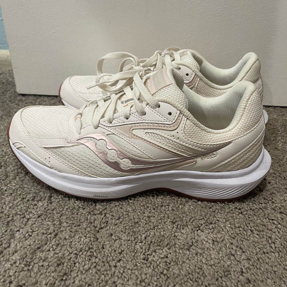 Saucony shoes